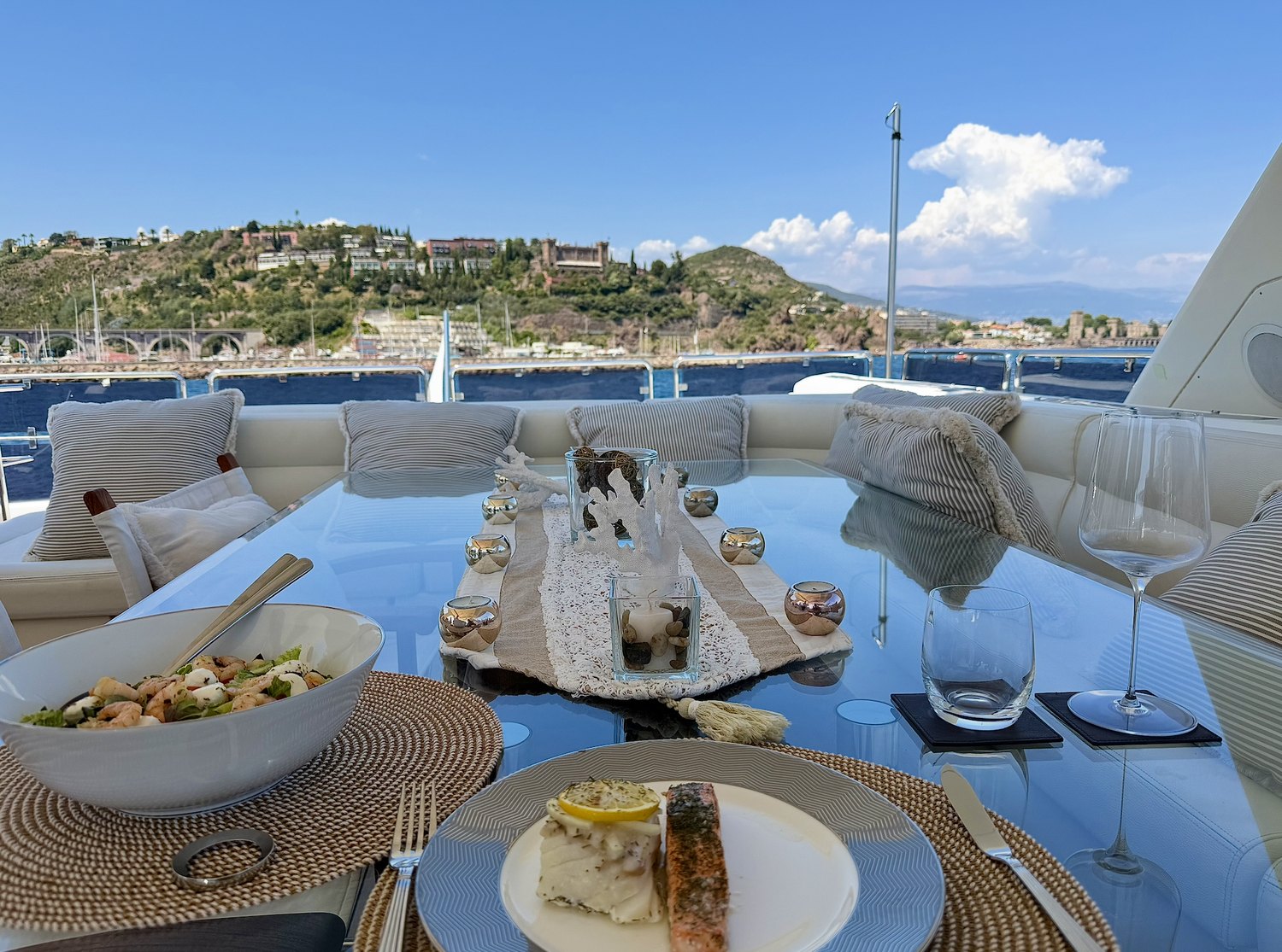 Lunch on the flybridge off Chateau de la Napoule