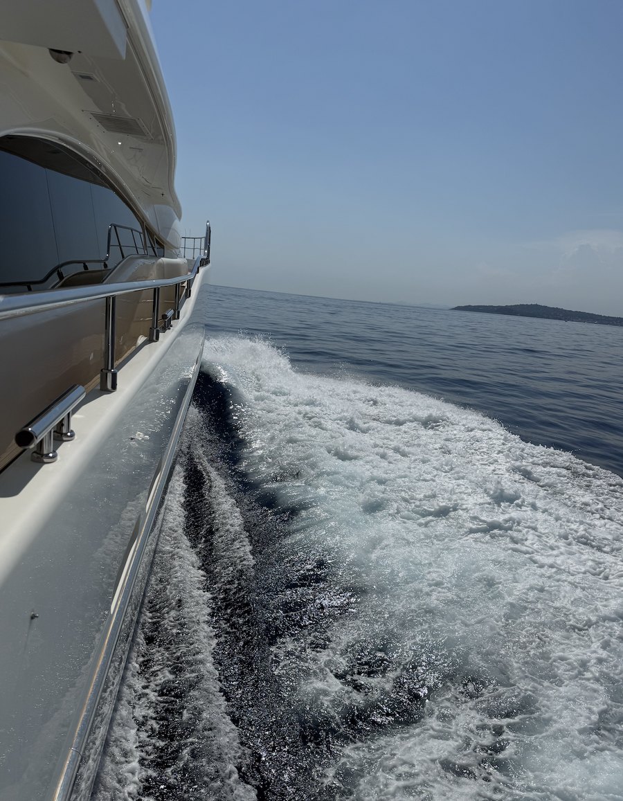 Wake along the side deck underway